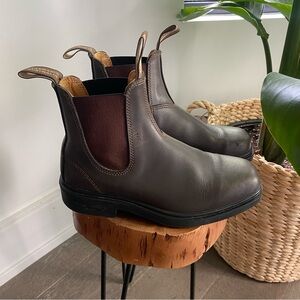 WOMEN'S DRESS #062 STOUT BROWN